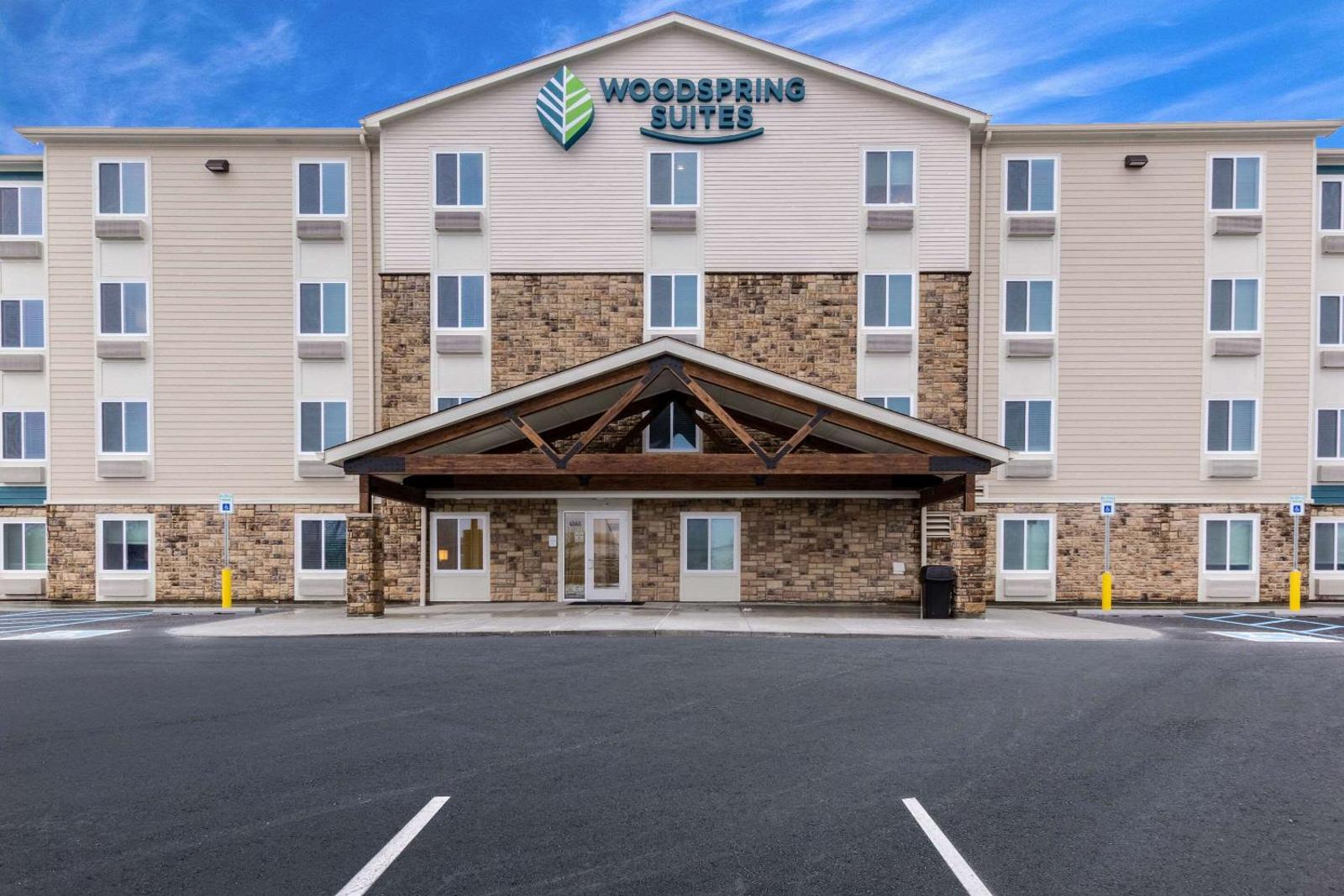 WoodSpring Suites Indianapolis Airport South Main image 1